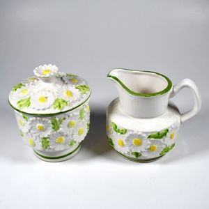 Vintage Enesco Sugar Bowl and Creamer – Daisy Pattern – 1960s